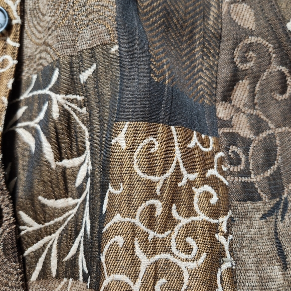 BRECKENRIDGE Size PL tapestry jacket. Shades of brown & tan. - Picture 6 of 7